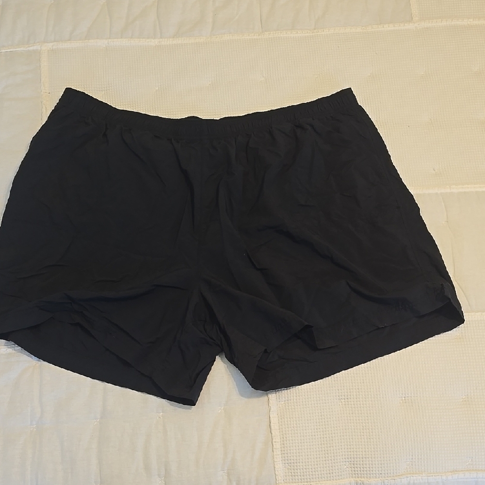 Columbia Women's Athletic Shorts - Black